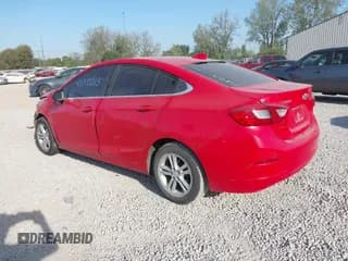 ✅ 2018 Chevrolet Cruze LT • VIN: 1G1BE5SM1J7112041 • Lot: 43370283. Wystawiony na IAAI z przebiegiem 165 938 mil. Bezpłatny archiwum sprzedaży aukcyjnych z USA i szczegółowy raport historii pojazdu na DreamBid. Zdjęcie 3.