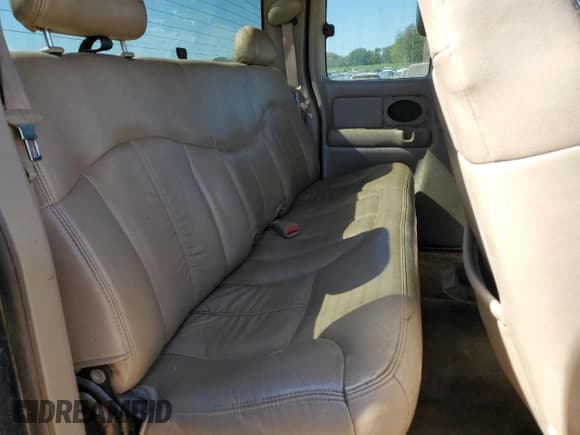 ✅ 2001 Chevrolet Silverado 1500 LT • VIN: 1GCEK19T81E201684 • Лот: 75266934. Опубликован ранее на Copart с пробегом 397 145 миль. Бесплатный доступ к архиву аукционных продаж из США и подробный отчёт об истории автомобиля на DreamBid. Изображение 10.