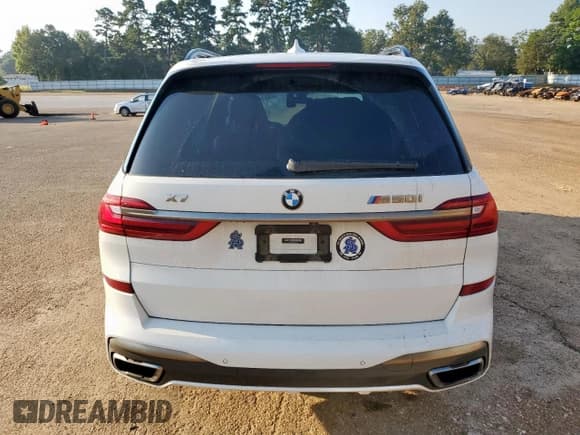 ✅ 2020 BMW X7 M50i • VIN: 5UXCX6C05L9C38130 • Lot: 71829275. Listed on Copart with 86,202 mi. Free auction sales archive from the USA and detailed vehicle history report at DreamBid. Image 6.