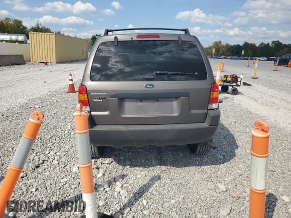 ✅ 2002 Ford Escape XLT Choice • VIN: 1FMYU03102KD00426 • Лот: 80194005. Опубликован ранее на Copart с пробегом 138 300 миль. Бесплатный доступ к архиву аукционных продаж из США и подробный отчёт об истории автомобиля на DreamBid. Изображение 6.