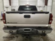 ✅ 2003 Chevrolet Silverado 2500HD LS • VIN: 1GCHK23133F156046 • Lot: 85006365. Wystawiony na Copart z przebiegiem Nie podano. Bezpłatny archiwum sprzedaży aukcyjnych z USA i szczegółowy raport historii pojazdu na DreamBid. Zdjęcie 6.
