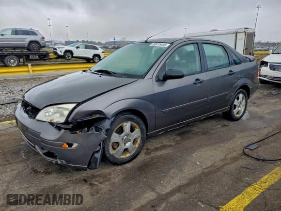 ✅ 2006 Ford Focus S • VIN: 1FAHP34N66W237626 • Lot: 93416495. Listed on Copart with 223,081 mi. Free auction sales archive from the USA and detailed vehicle history report at DreamBid. Image 1.