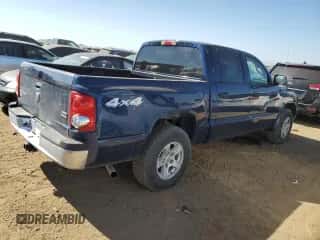 2006 Dodge Dakota SLT с VIN 1D7HW48N06S589868, выставлен на аукционе Copart как лот 73673364 с пробегом 187 499 миль миль и Списание • Salvage title. История ставок и продаж доступна на DreamBid. Изображение 3.