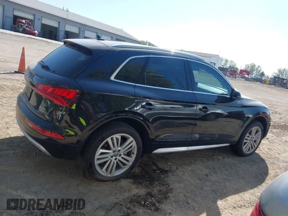 ✅ 2018 Audi Q5 Prestige • VIN: WA1CNAFY2J2099597 • Lot: 43453619. Listed on IAAI with 82,168 mi. Free auction sales archive from the USA and detailed vehicle history report at DreamBid. Image 13.