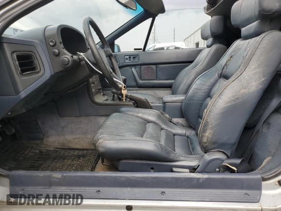✅ 1988 Mazda RX-7 • VIN: JM1FC3515J0102769 • Lot: 44539875. Listed on Copart with 108,511 mi. Free auction sales archive from the USA and detailed vehicle history report at DreamBid. Image 7.