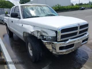 ✅ 1999 Dodge 1500 • VIN: 3B7HC13Z3XM535941 • Lot: 42174202. Wystawiony na IAAI z przebiegiem 169 349 mil. Bezpłatny archiwum sprzedaży aukcyjnych z USA i szczegółowy raport historii pojazdu na DreamBid. Zdjęcie 1.