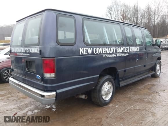 ✅ 1997 Ford Econoline Wagon XL • VIN: 1FBJS31L0VHA00828 • Lot: 41469233. Wystawiony na IAAI z przebiegiem 62 532 mil. Bezpłatny archiwum sprzedaży aukcyjnych z USA i szczegółowy raport historii pojazdu na DreamBid. Zdjęcie 4.