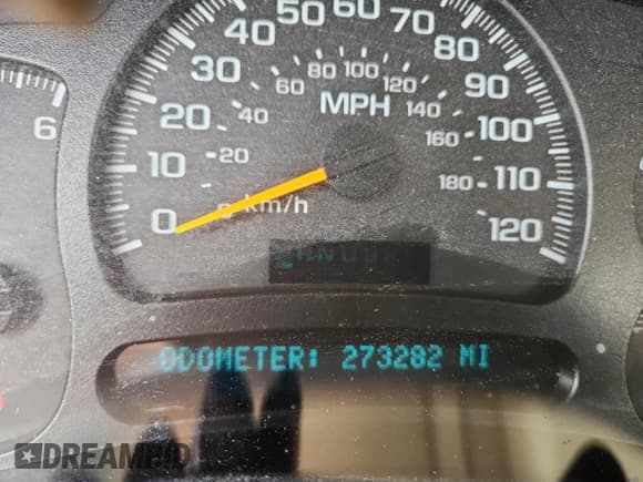 ✅ 2005 Chevrolet Suburban Z71 • VIN: 3GNFK16Z95G229125 • Lot: 86540505. Listed on Copart with 273,282 mi. Free auction sales archive from the USA and detailed vehicle history report at DreamBid. Image 9.