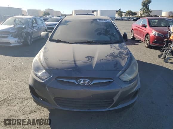 ✅ 2013 Hyundai Accent GLS • VIN: KMHCT4AE7DU413792 • Лот: 79952664. Опубликован ранее на Copart с пробегом 140 016 миль. Бесплатный доступ к архиву аукционных продаж из США и подробный отчёт об истории автомобиля на DreamBid. Изображение 5.