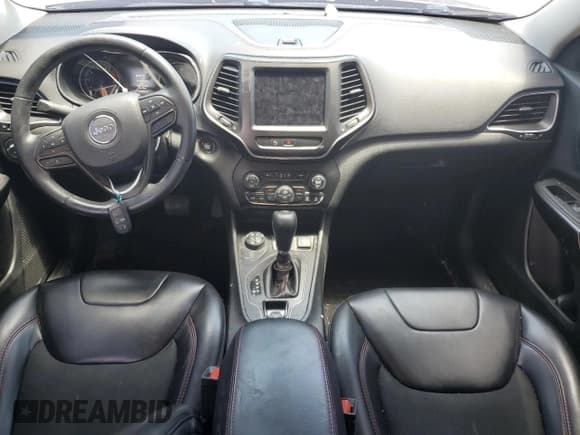 ✅ 2019 Jeep Cherokee Trailhawk • VIN: 1C4PJMBX5KD278692 • Lot: 56912285. Listed on Copart with 110,964 mi. Free auction sales archive from the USA and detailed vehicle history report at DreamBid. Image 8.