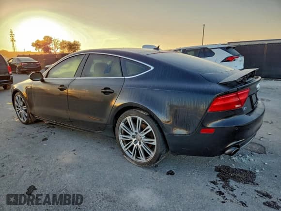 ✅ 2012 Audi A7 Premium Plus • VIN: WAUYGAFCXCN096049 • Lot: 93895015. Wystawiony na Copart z przebiegiem 109 806 mil. Bezpłatny archiwum sprzedaży aukcyjnych z USA i szczegółowy raport historii pojazdu na DreamBid. Zdjęcie 2.