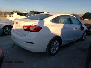 ✅ 2019 Chevrolet Cruze LT • VIN: 1G1BE5SM3K7113063 • Lot: 68214522. Listed on Copart with 103,184 mi. Free auction sales archive from the USA and detailed vehicle history report at DreamBid. Image 3.