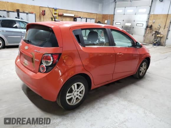 2013 Chevrolet Sonic LT с VIN 1G1JD6SB9D4131008, выставлен на аукционе Copart как лот 65564515 с пробегом 116 670 миль миль и Чистый • Clean title. История ставок и продаж доступна на DreamBid. Изображение 3.
