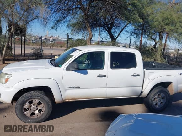 ✅ 2013 Toyota Tacoma • VIN: 3TMLU4ENXDM124566 • Лот: 43767460. Опубликован ранее на IAAI с пробегом 222 193 миль. Бесплатный доступ к архиву аукционных продаж из США и подробный отчёт об истории автомобиля на DreamBid. Изображение 14.