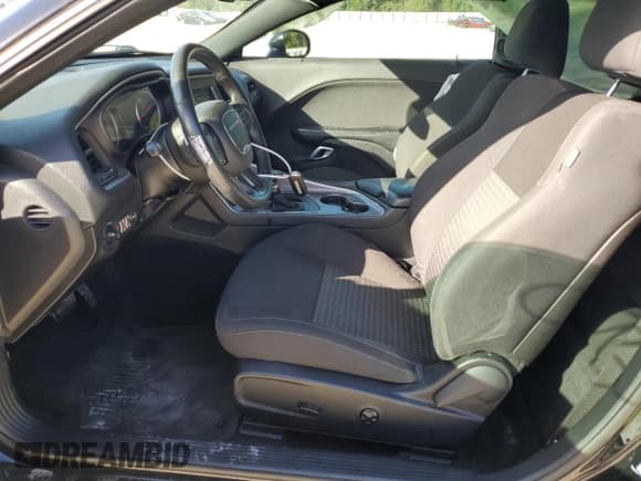 ✅ 2019 Dodge Challenger R/T • VIN: 2C3CDZBT3KH556979 • Lot: 39642984. Wystawiony na Copart z przebiegiem 93 370 mil. Bezpłatny archiwum sprzedaży aukcyjnych z USA i szczegółowy raport historii pojazdu na DreamBid. Zdjęcie 7.