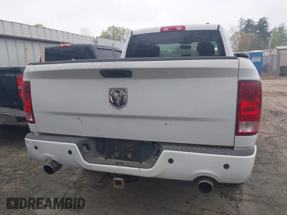 ✅ 2010 Dodge 1500 SLT • VIN: 1D7RB1GT7AS164798 • Lot: 41847595. Wystawiony na IAAI z przebiegiem 247 758 mil. Bezpłatny archiwum sprzedaży aukcyjnych z USA i szczegółowy raport historii pojazdu na DreamBid. Zdjęcie 16.