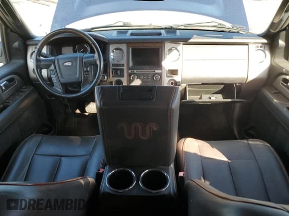 ✅ 2017 Ford Expedition XLT • VIN: 1FMJU1HT0HEA72775 • Лот: 73604534. Опубликован ранее на Copart с пробегом 99 261 миль. Бесплатный доступ к архиву аукционных продаж из США и подробный отчёт об истории автомобиля на DreamBid. Изображение 8.