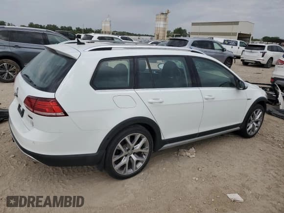 ✅ 2019 Volkswagen Golf S • VIN: 3VWM17AU2KM507777 • Lot: 71559775. Wystawiony na Copart z przebiegiem Nie podano. Bezpłatny archiwum sprzedaży aukcyjnych z USA i szczegółowy raport historii pojazdu na DreamBid. Zdjęcie 3.