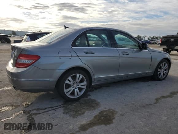 ✅ 2008 Mercedes-Benz C 300 Sport • VIN: WDDGF54X68R013589 • Lot: 74557494. Listed on Copart with 122,462 mi. Free auction sales archive from the USA and detailed vehicle history report at DreamBid. Image 3.