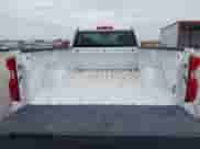 2020 Chevrolet Silverado 1500 Work Truck с VIN 3GCNYAEF7LG198822, выставлен на аукционе IAAI как лот 42357134 с пробегом 61 223 миль миль и . История ставок и продаж доступна на DreamBid. Изображение 18.