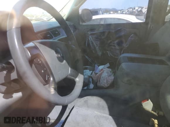 ✅ 2007 GMC Yukon XL SLT • VIN: 1GKFK16397J179689 • Lot: 68705375. Wystawiony na Copart z przebiegiem Nie podano. Bezpłatny archiwum sprzedaży aukcyjnych z USA i szczegółowy raport historii pojazdu na DreamBid. Zdjęcie 7.