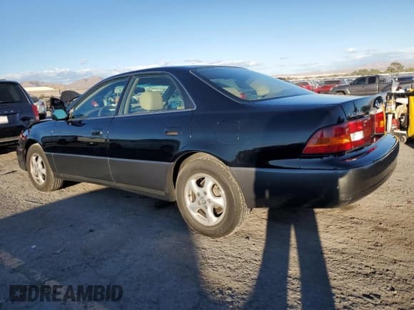 ✅ 1999 Lexus ES 300 • VIN: JT8BF28G8X5056834 • Lot: 89728125. Wystawiony na Copart z przebiegiem 155 844 mil. Bezpłatny archiwum sprzedaży aukcyjnych z USA i szczegółowy raport historii pojazdu na DreamBid. Zdjęcie 2.