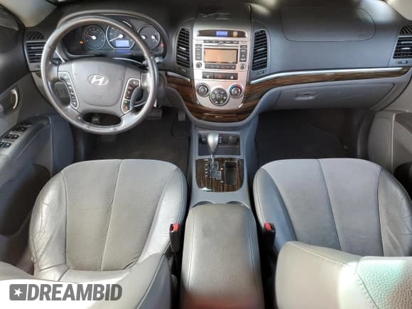 ✅ 2012 Hyundai Santa Fe SE • VIN: 5XYZH4AG1CG158882 • Lot: 82795534. Listed on Copart with 155,903 mi. Free auction sales archive from the USA and detailed vehicle history report at DreamBid. Image 8.