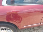 ✅ 1997 Lincoln Mark VIII • VIN: 1LNLM91V8VY723745 • Lot: 42318872. Wystawiony na IAAI z przebiegiem 79 376 mil. Bezpłatny archiwum sprzedaży aukcyjnych z USA i szczegółowy raport historii pojazdu na DreamBid. Zdjęcie 19.