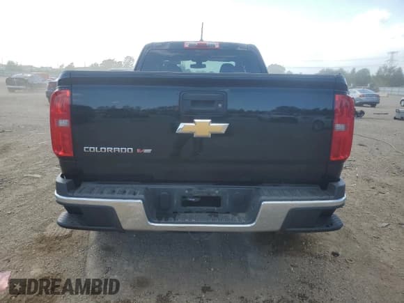 ✅ 2018 Chevrolet Colorado 2WD Work Truck • VIN: 1GCHSBEN4J1113927 • Lot: 57215005. Listed on Copart with 33,489 mi. Free auction sales archive from the USA and detailed vehicle history report at DreamBid. Image 6.
