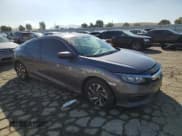 ✅ 2018 Honda Civic LX • VIN: 2HGFC4B51JH306320 • Lot: 86825845. Wystawiony na Copart z przebiegiem 83 345 mil. Bezpłatny archiwum sprzedaży aukcyjnych z USA i szczegółowy raport historii pojazdu na DreamBid. Zdjęcie 4.