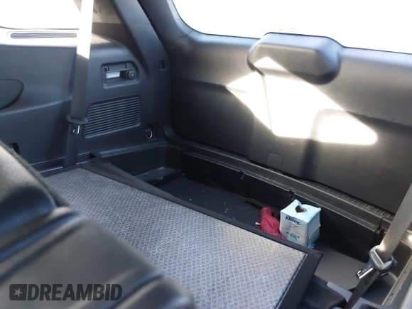 ✅ 2020 Ford Explorer XLT • VIN: 1FMSK7DH1LGB53845 • Лот: 43848415. Опубликован ранее на IAAI с пробегом Не указан. Бесплатный доступ к архиву аукционных продаж из США и подробный отчёт об истории автомобиля на DreamBid. Изображение 18.