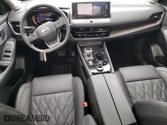 ✅ 2025 Nissan Rogue Platinum • VIN: JN8BT3DD9SW301255 • Lot: 55305505. Listed on Copart with 7,805 mi. Free auction sales archive from the USA and detailed vehicle history report at DreamBid. Image 8.