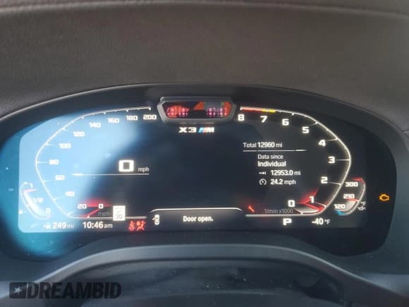 ✅ 2024 BMW X3 M • VIN: 5YM13EC05R9X09527 • Lot: 90107515. Wystawiony na Copart z przebiegiem 12 960 mil. Bezpłatny archiwum sprzedaży aukcyjnych z USA i szczegółowy raport historii pojazdu na DreamBid. Zdjęcie 9.