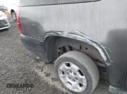 ✅ 2010 Chevrolet Suburban LT • VIN: 1GNUKJE38AR290321 • Lot: 43301641. Wystawiony na IAAI z przebiegiem 214 815 mil. Bezpłatny archiwum sprzedaży aukcyjnych z USA i szczegółowy raport historii pojazdu na DreamBid. Zdjęcie 18.