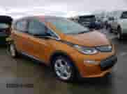 2017 Chevrolet Bolt EV LT z VIN 1G1FW6S0XH4155967, wystawiony jako Copart lot #42042844 z przebiegiem 27 120 mil mil oraz . Historia ofert i sprzedaży dostępna na DreamBid. Obrazek 4.