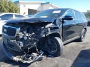 ✅ 2017 Kia Sorento L • VIN: 5XYPG4A39HG323396 • Lot: 41680006. Wystawiony na IAAI z przebiegiem 147 273 mil. Bezpłatny archiwum sprzedaży aukcyjnych z USA i szczegółowy raport historii pojazdu na DreamBid. Zdjęcie 2.