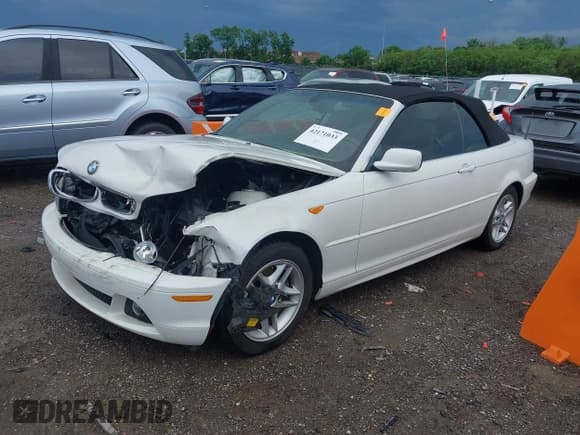 ✅ 2004 BMW 3 Series 325Ci • VIN: WBABW33414PG97487 • Lot: 42171033. Listed on IAAI with 140,761 mi. Free auction sales archive from the USA and detailed vehicle history report at DreamBid. Image 2.