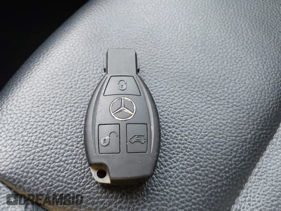 ✅ 2016 Mercedes-Benz Metris Passenger • VIN: WD4PG2EE0G3096785 • Lot: 43297926. Listed on IAAI with 193,838 mi. Free auction sales archive from the USA and detailed vehicle history report at DreamBid. Image 11.