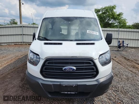 ✅ 2019 Ford Transit • VIN: 1FTYR2CM1KKB56039 • Lot: 65233115. Listed on Copart with Not provided. Free auction sales archive from the USA and detailed vehicle history report at DreamBid. Image 5.