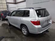 ✅ 2010 Toyota Highlander • VIN: 5TDBK3EH1AS018797 • Лот: 43653551. Опубликован ранее на IAAI с пробегом 222 338 миль. Бесплатный доступ к архиву аукционных продаж из США и подробный отчёт об истории автомобиля на DreamBid. Изображение 3.