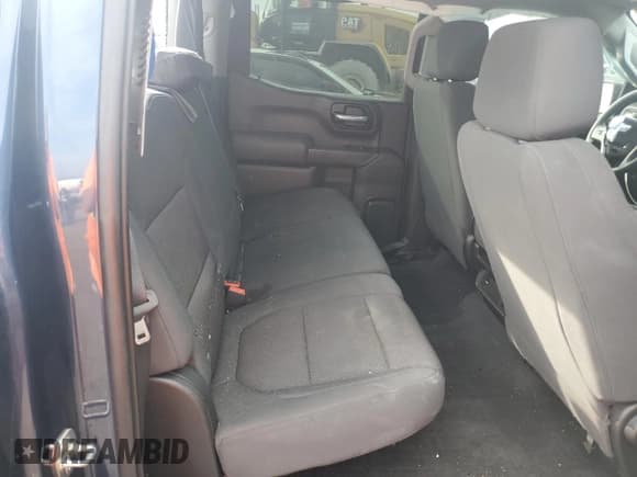 ✅ 2020 Chevrolet Silverado 1500 Custom • VIN: 3GCPWBEFXLG409841 • Lot: 88945145. Wystawiony na Copart z przebiegiem 99 475 mil. Bezpłatny archiwum sprzedaży aukcyjnych z USA i szczegółowy raport historii pojazdu na DreamBid. Zdjęcie 10.