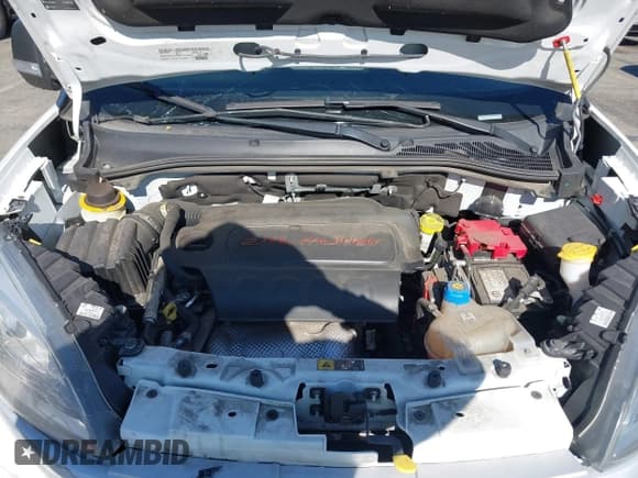 ✅ 2022 Ram ProMaster City Cargo Tradesman • VIN: ZFBHRFABXN6W17327 • Lot: 42653624. Wystawiony na IAAI z przebiegiem 53 966 mil. Bezpłatny archiwum sprzedaży aukcyjnych z USA i szczegółowy raport historii pojazdu na DreamBid. Zdjęcie 10.