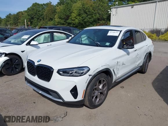✅ 2022 BMW X4 xDrive30i • VIN: 5UX33DT03N9M96131 • Lot: 43340725. Wystawiony na IAAI z przebiegiem 53 162 mil. Bezpłatny archiwum sprzedaży aukcyjnych z USA i szczegółowy raport historii pojazdu na DreamBid. Zdjęcie 2.