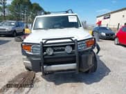 ✅ 2013 Toyota FJ Cruiser • VIN: JTEBU4BF0DK170158 • Lot: 41835356. Wystawiony na IAAI z przebiegiem 128 087 mil. Bezpłatny archiwum sprzedaży aukcyjnych z USA i szczegółowy raport historii pojazdu na DreamBid. Zdjęcie 13.