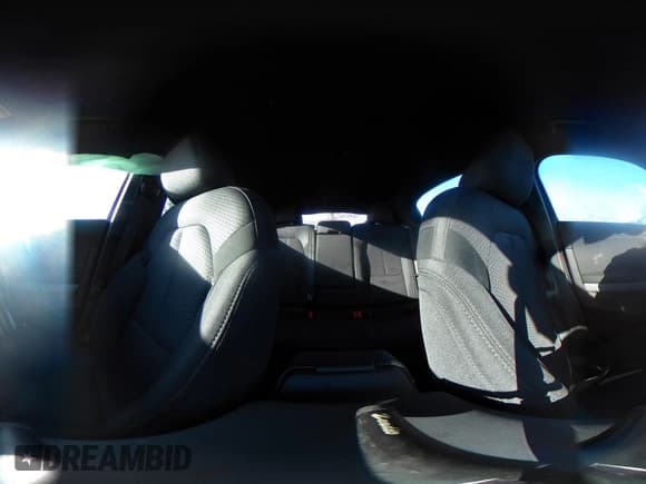 ✅ 2022 Polestar 2 • VIN: LPSED3KA6NL075642 • Lot: 41446889. Wystawiony na IAAI z przebiegiem Nie podano. Bezpłatny archiwum sprzedaży aukcyjnych z USA i szczegółowy raport historii pojazdu na DreamBid. Zdjęcie 19.