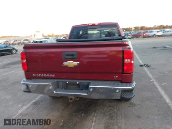 ✅ 2015 Chevrolet Silverado 1500 LT • VIN: 1GCVKREC6FZ255523 • Лот: 43574259. Опубликован ранее на IAAI с пробегом 135 027 миль. Бесплатный доступ к архиву аукционных продаж из США и подробный отчёт об истории автомобиля на DreamBid. Изображение 16.