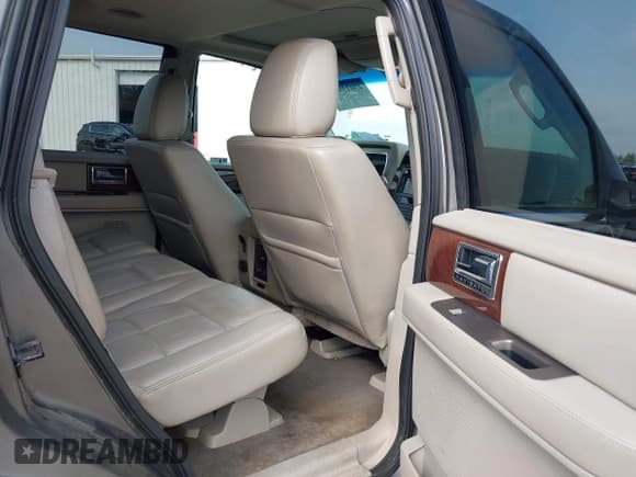 ✅ 2013 Lincoln Navigator • VIN: 5LMJJ2J54DEL08992 • Лот: 43015977. Опубликован ранее на IAAI с пробегом 145 424 миль. Бесплатный доступ к архиву аукционных продаж из США и подробный отчёт об истории автомобиля на DreamBid. Изображение 8.