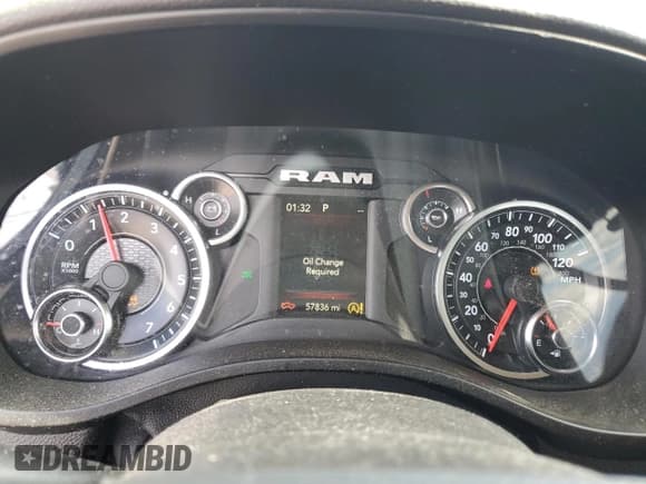 ✅ 2020 Ram 1500 Big Horn • VIN: 1C6SRFBT8LN190640 • Lot: 82311375. Wystawiony na Copart z przebiegiem 57 836 mil. Bezpłatny archiwum sprzedaży aukcyjnych z USA i szczegółowy raport historii pojazdu na DreamBid. Zdjęcie 9.