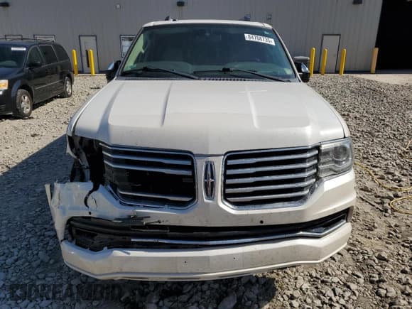 ✅ 2015 Lincoln Navigator • VIN: 5LMJJ3JT8FEJ03084 • Lot: 84768735. Wystawiony na Copart z przebiegiem 163 136 mil. Bezpłatny archiwum sprzedaży aukcyjnych z USA i szczegółowy raport historii pojazdu na DreamBid. Zdjęcie 5.