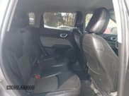 ✅ 2022 Jeep Compass Latitude • VIN: 3C4NJDBB9NT210051 • Lot: 43019297. Listed on IAAI with 29,735 mi. Free auction sales archive from the USA and detailed vehicle history report at DreamBid. Image 8.